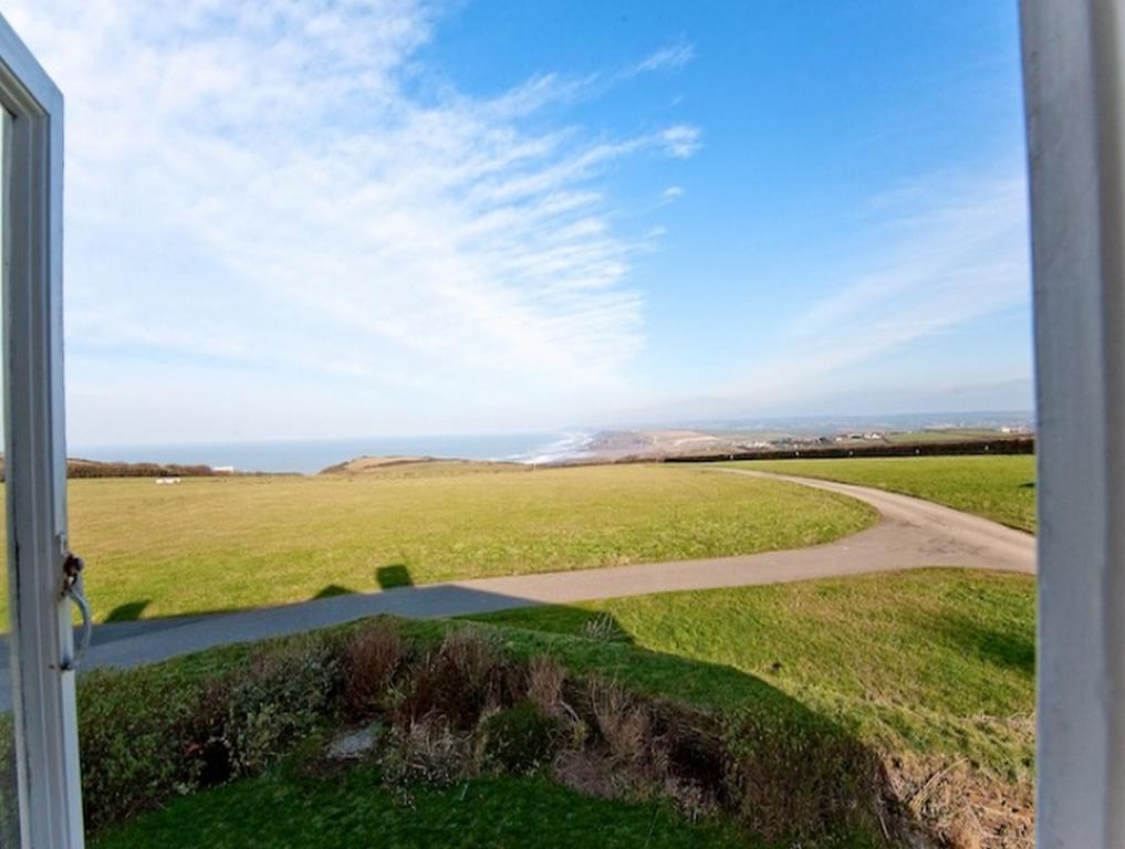 Penhalt Farm Apartment Bude Bagian luar foto
