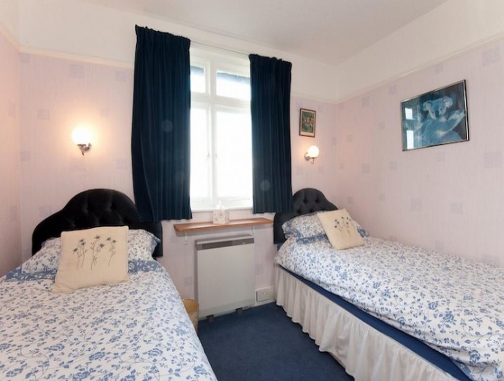 Penhalt Farm Apartment Bude Bagian luar foto